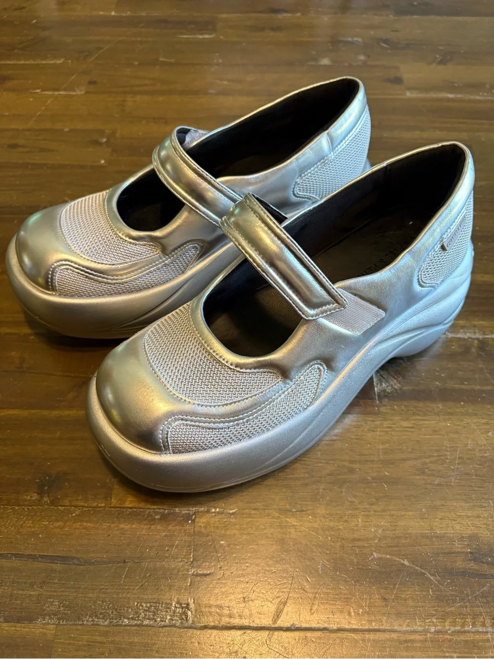 Charles & Keith Metallic Curved Platform Mary Jane Sneakers Silver 37 Edgy Goth